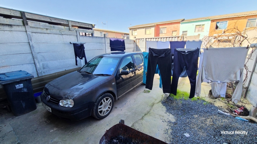 3 Bedroom Property for Sale in Elsies River Western Cape